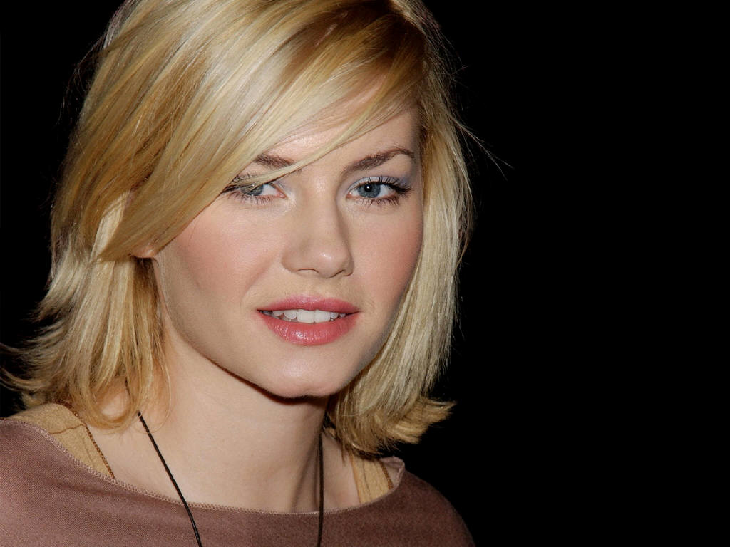 Elisha Cuthbert Sexy Wallpaper Images