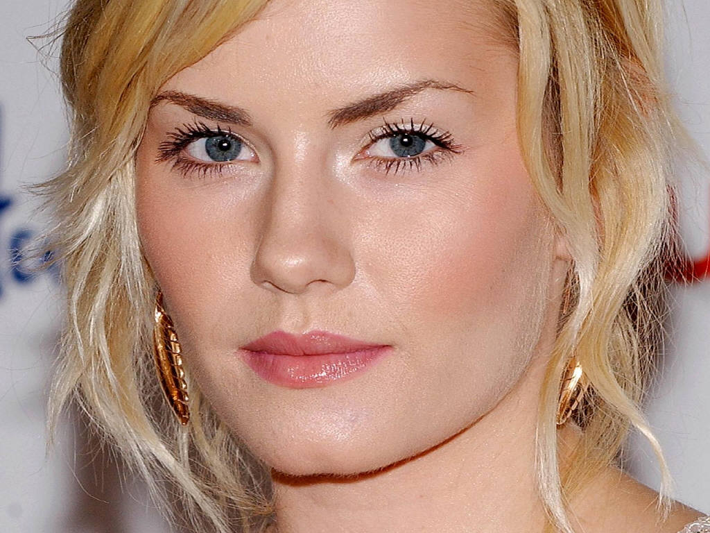 Elisha Cuthbert Sexy Wallpaper Images