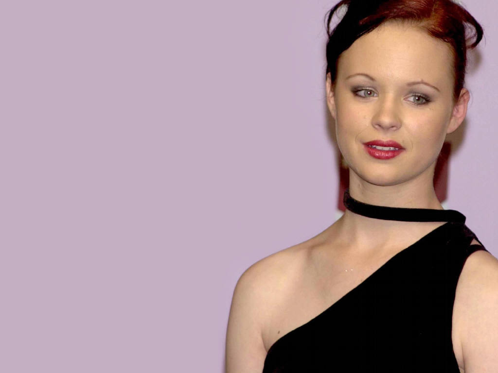 Thora Birch Sexy Wallpaper Images