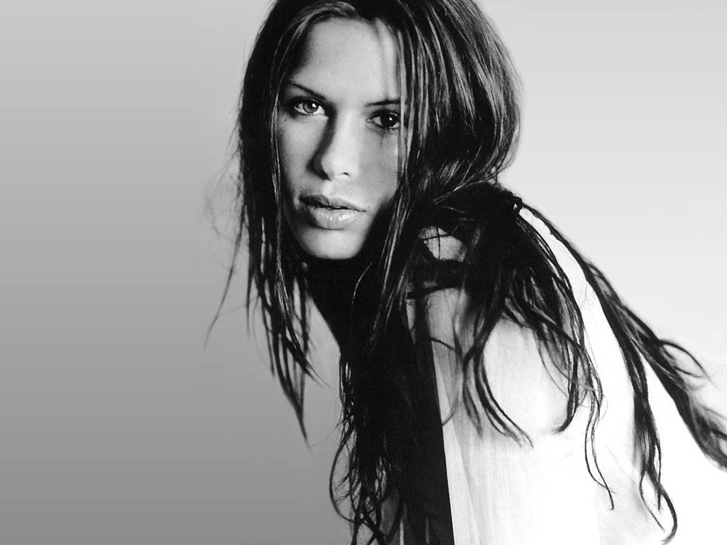 Index of /images/Rhona-Mitra